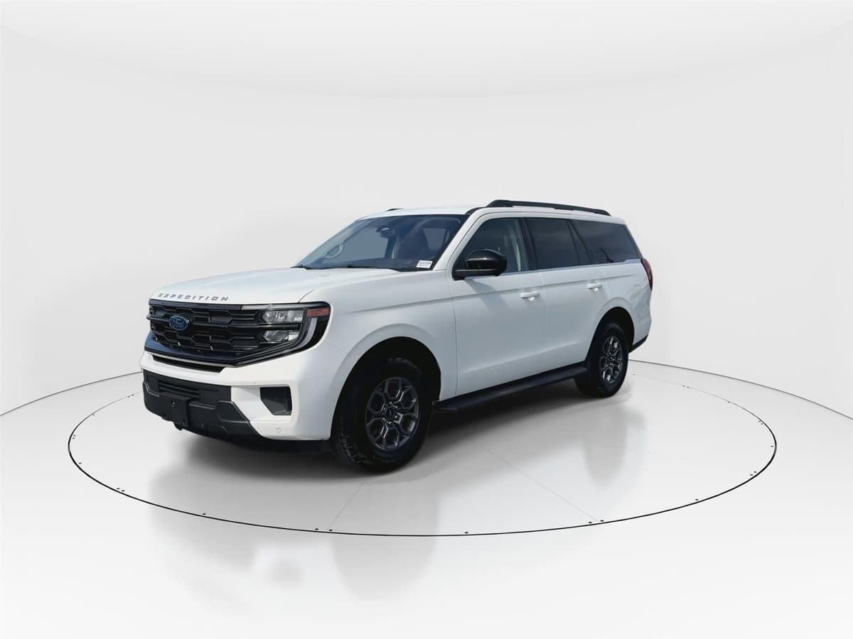 2025 Ford Expedition - Image 4