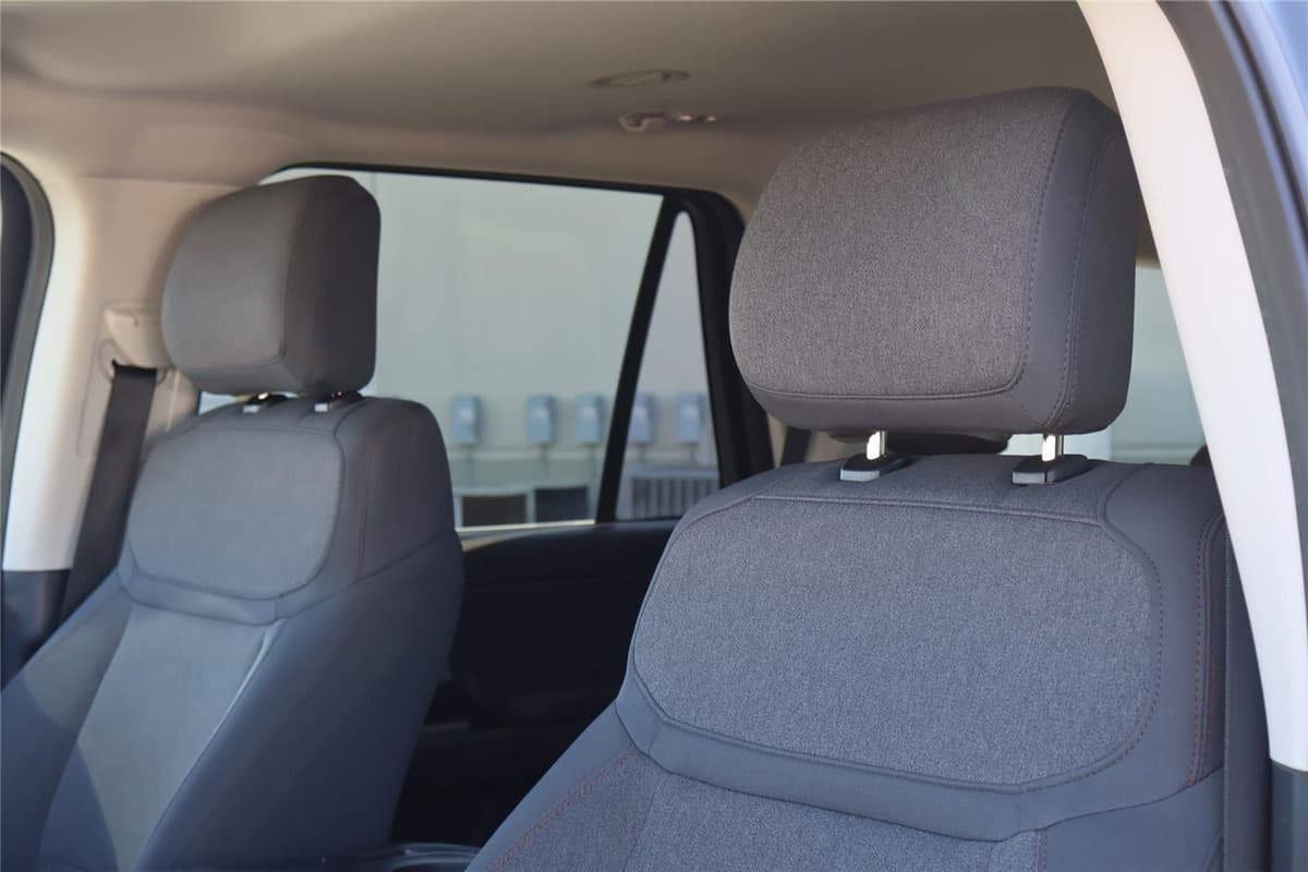 2025 Ford Expedition - Image 15