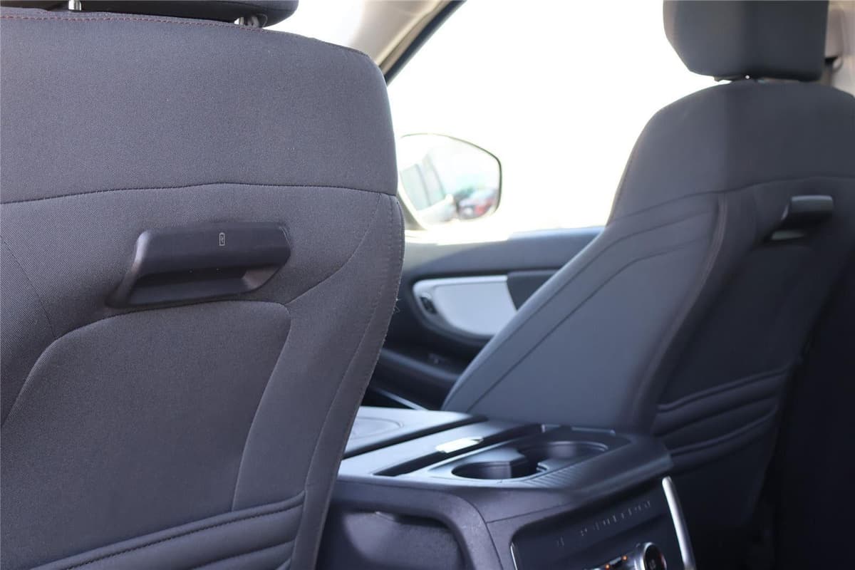 2025 Ford Expedition - Image 34