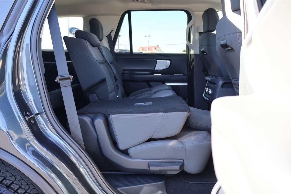 2025 Ford Expedition - Image 37