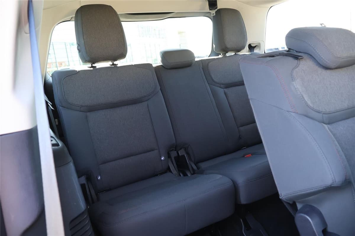 2025 Ford Expedition - Image 39