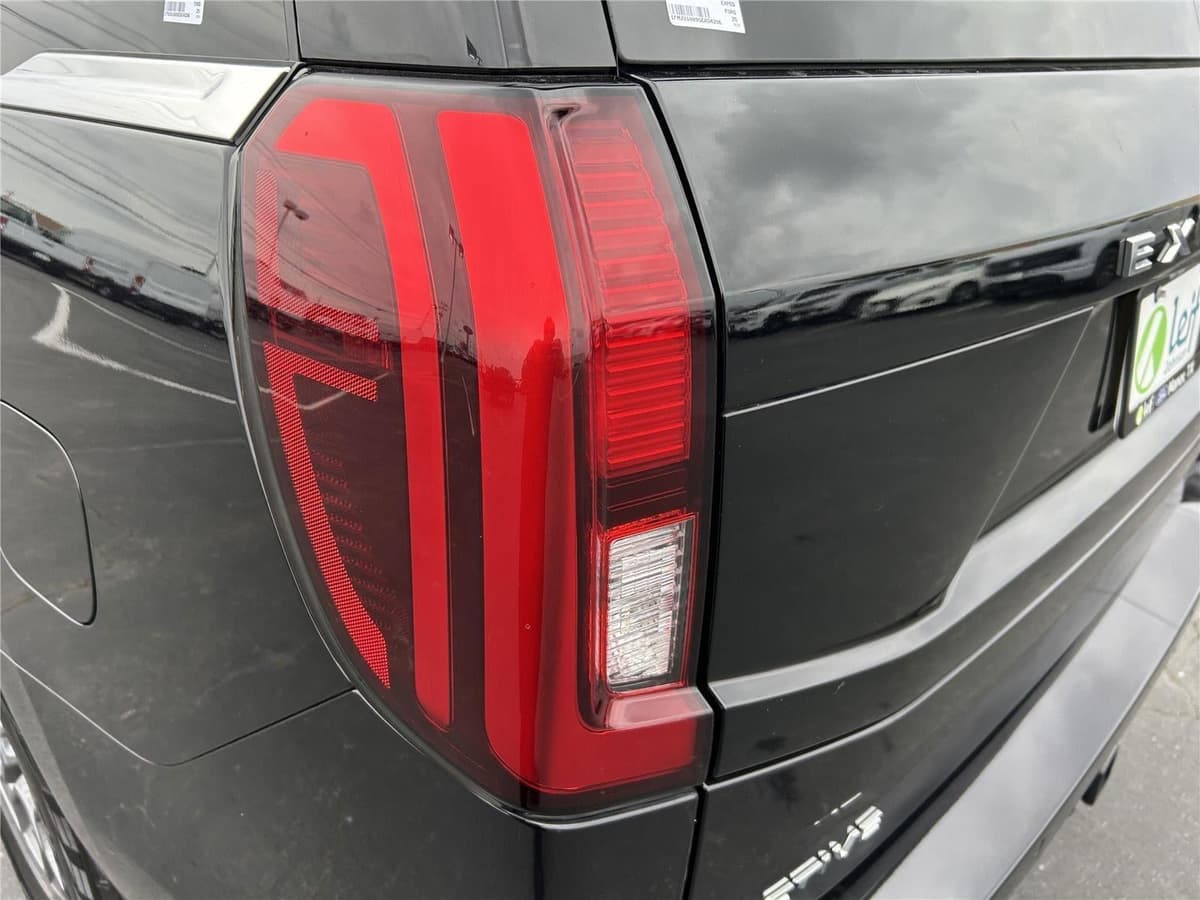 2025 Ford Expedition - Image 23