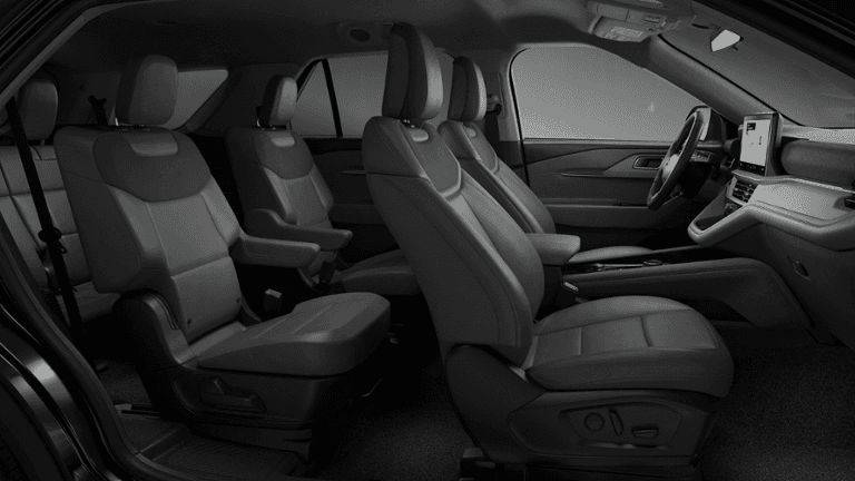 2026 Ford Explorer - Image 28