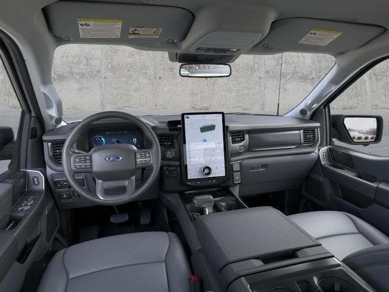 2025 Ford F-150 Lightning - Image 9