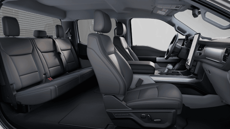 2025 Ford F-150 Lightning - Image 27