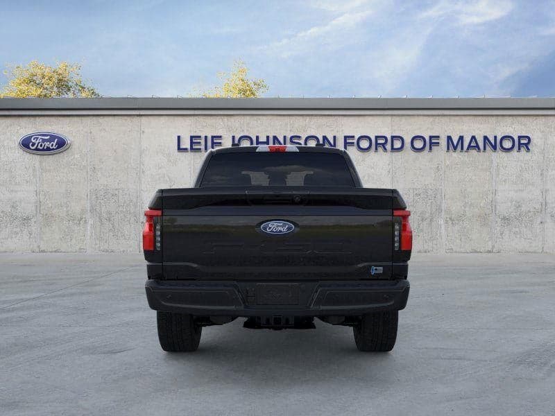 2025 Ford F-150 Lightning - Image 5