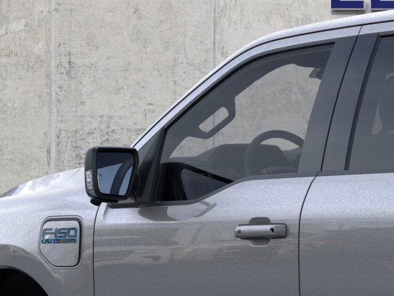 2025 Ford F-150 Lightning - Image 20