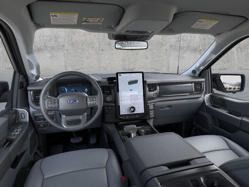 2025 Ford F-150 Lightning - Image 9