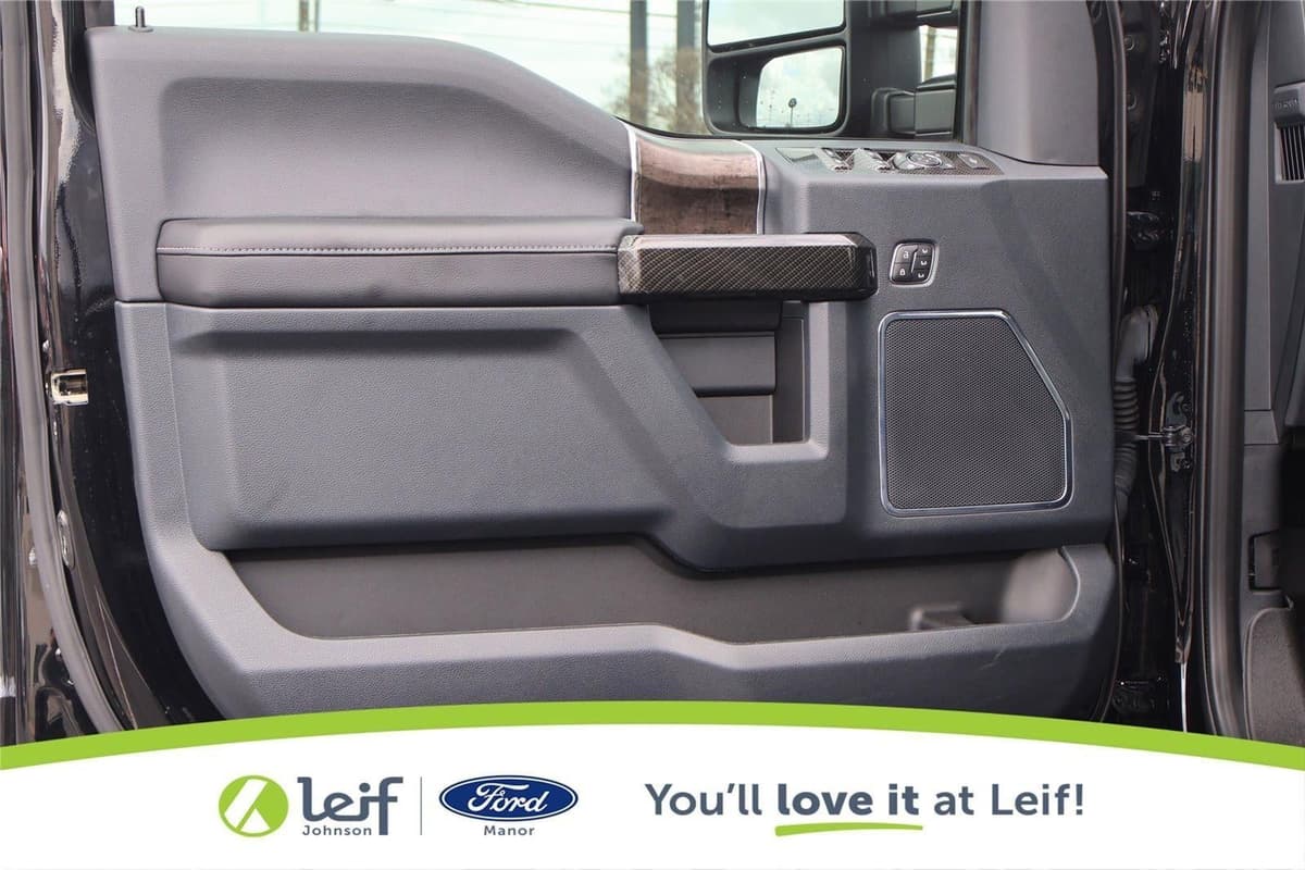 2022 Ford Super Duty F-250 - Image 14