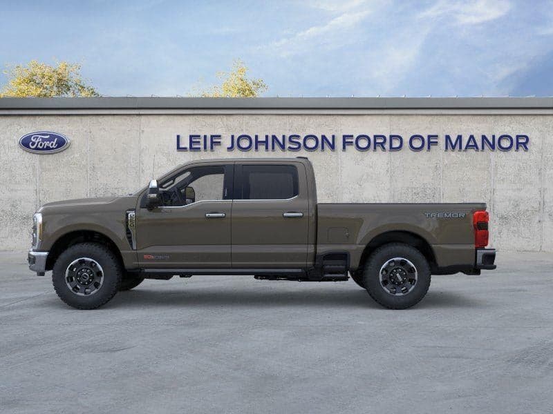 2026 Ford Super Duty F-250 - Image 3