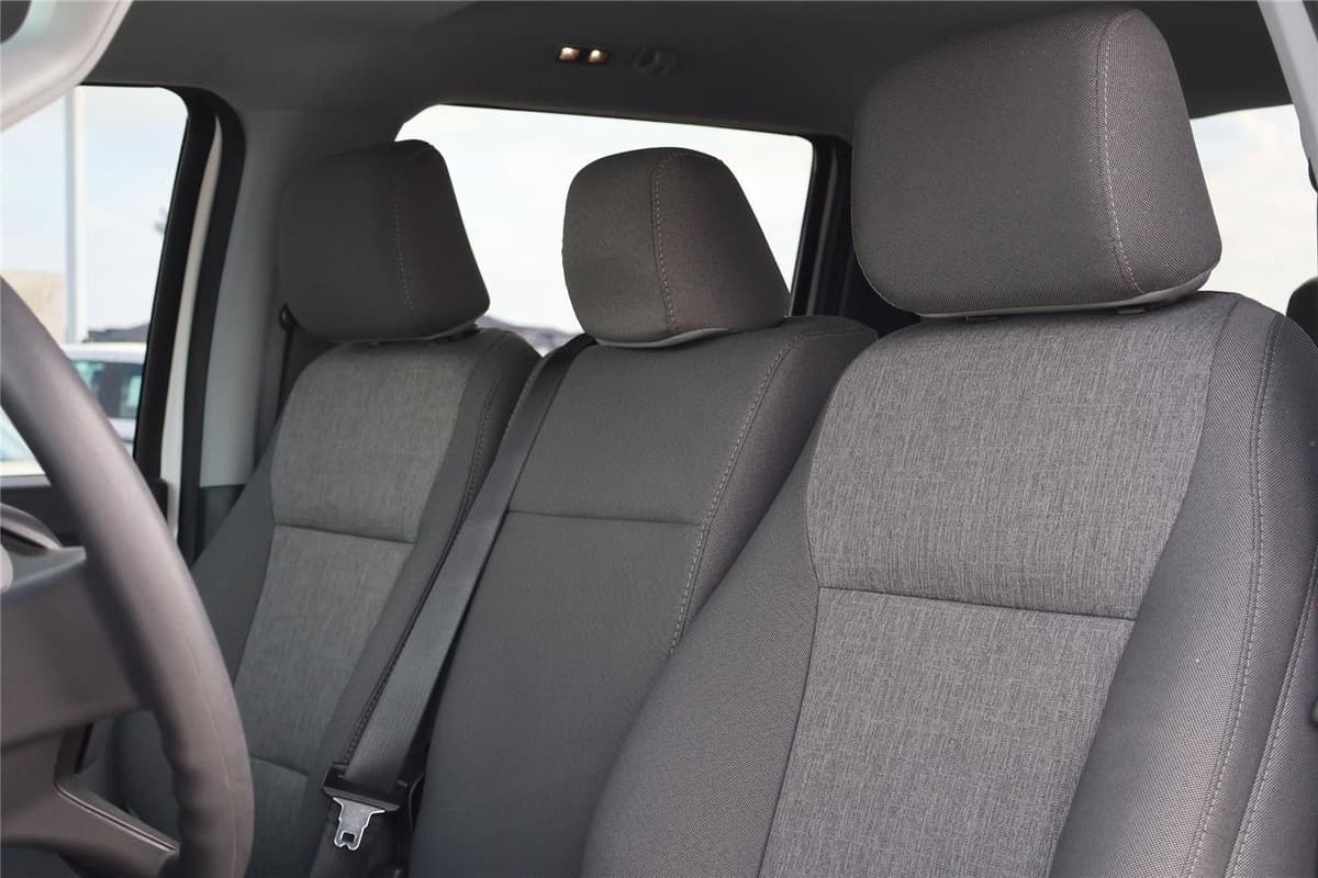 2025 Ford Super Duty F-250 - Image 16