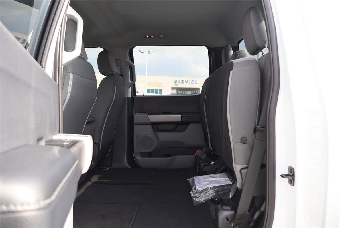 2025 Ford Super Duty F-250 - Image 29