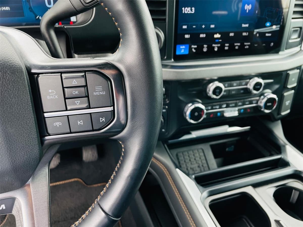 2023 Ford Super Duty F-350 - Image 13