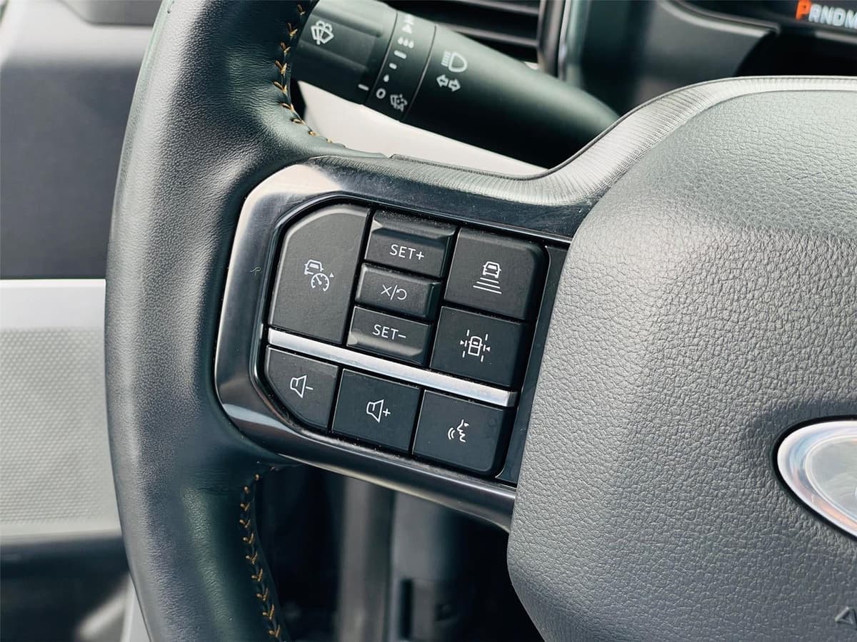 2023 Ford Super Duty F-350 - Image 14