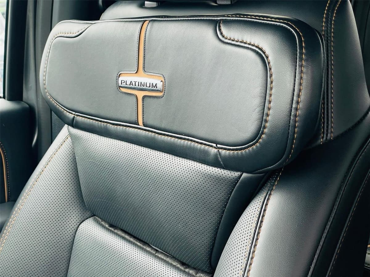 2023 Ford Super Duty F-350 - Image 18