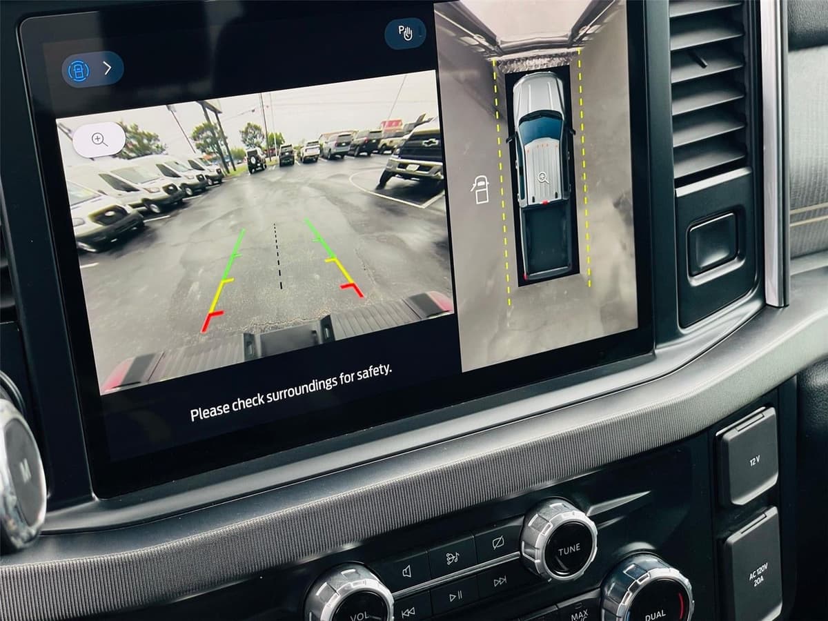 2023 Ford Super Duty F-350 - Image 20