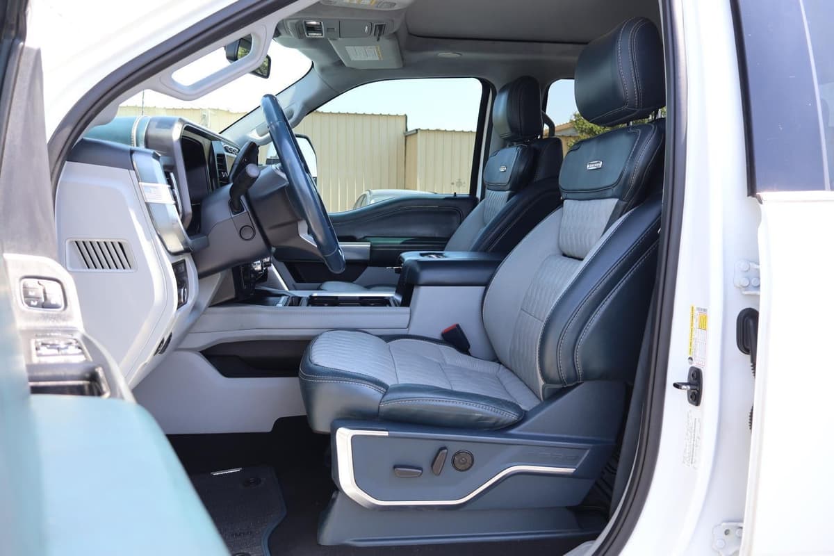 2024 Ford Super Duty F-350 - Image 13