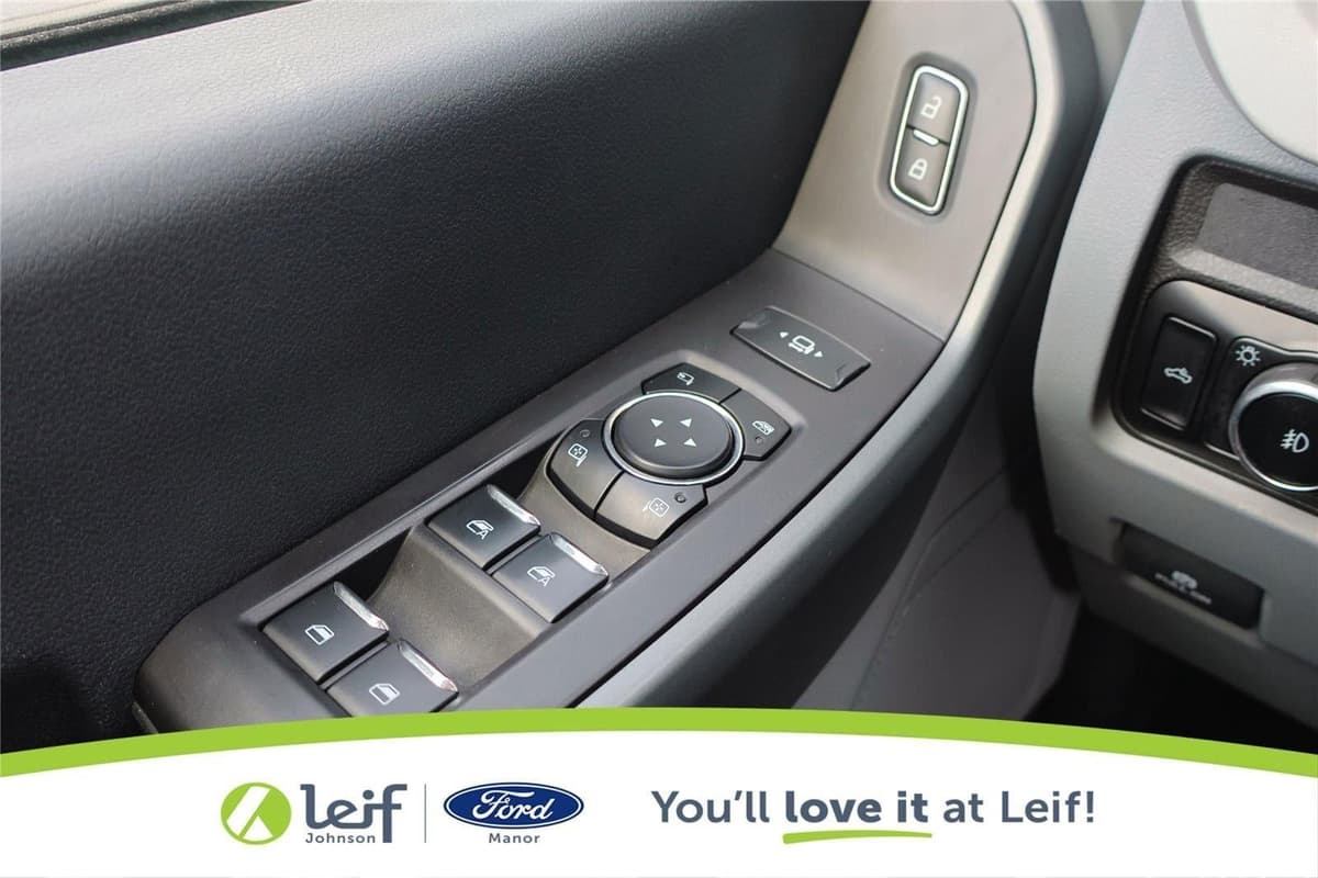 2024 Ford Super Duty F-350 - Image 16