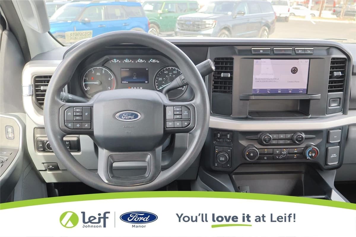 2024 Ford Super Duty F-350 - Image 25