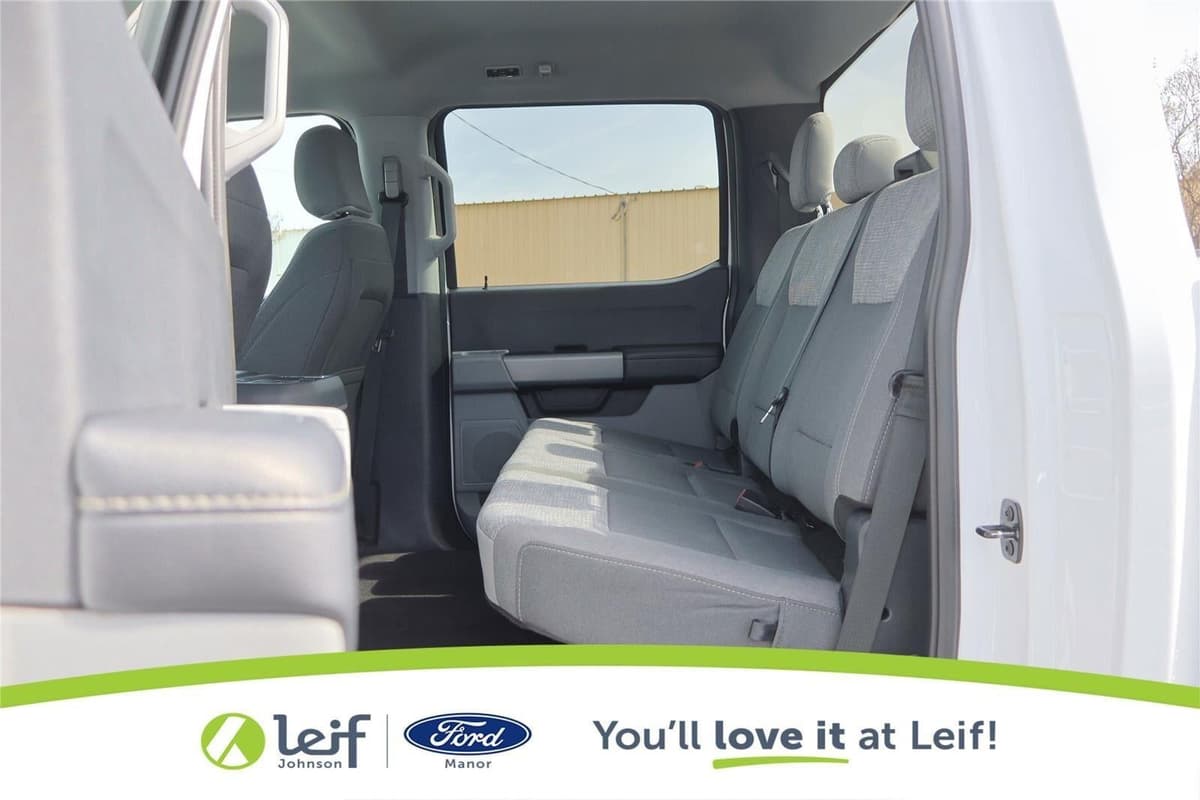 2024 Ford Super Duty F-350 - Image 27