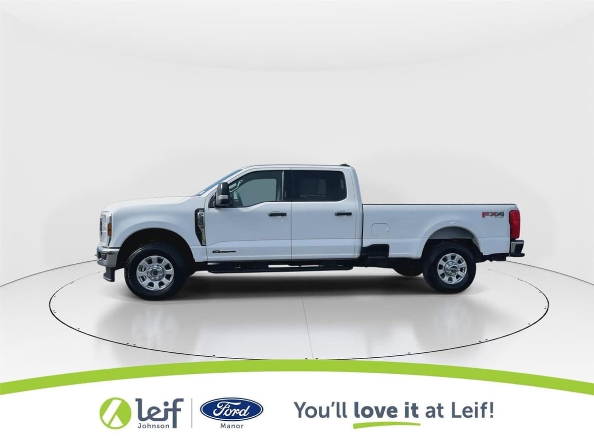 2024 Ford Super Duty F-350 - Image 5