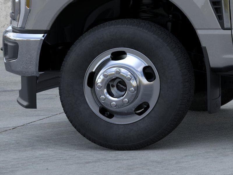 2026 Ford Super Duty F-350 - Image 17