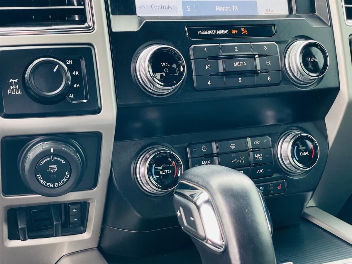 2020 Ford F-150 - Image 18