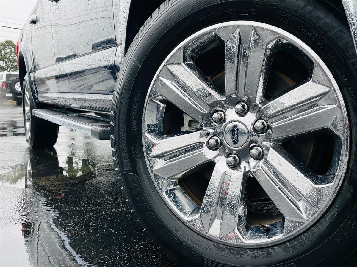 2018 Ford F-150 - Image 2