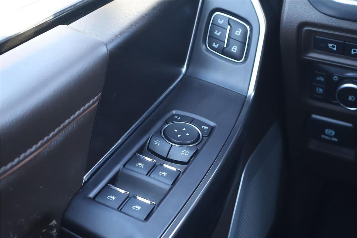 2022 Ford F-150 - Image 16