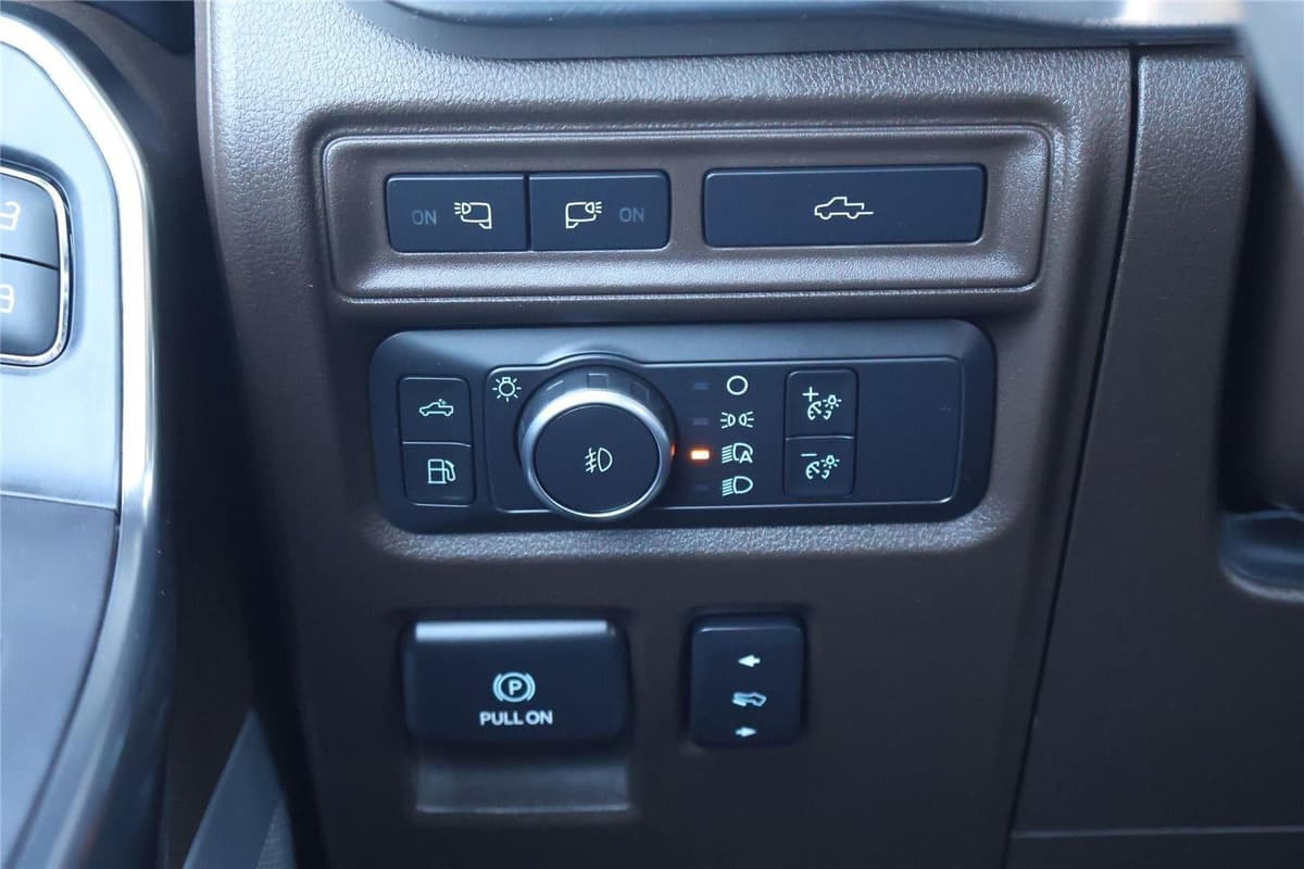 2022 Ford F-150 - Image 17