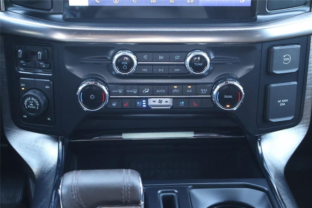 2022 Ford F-150 - Image 22