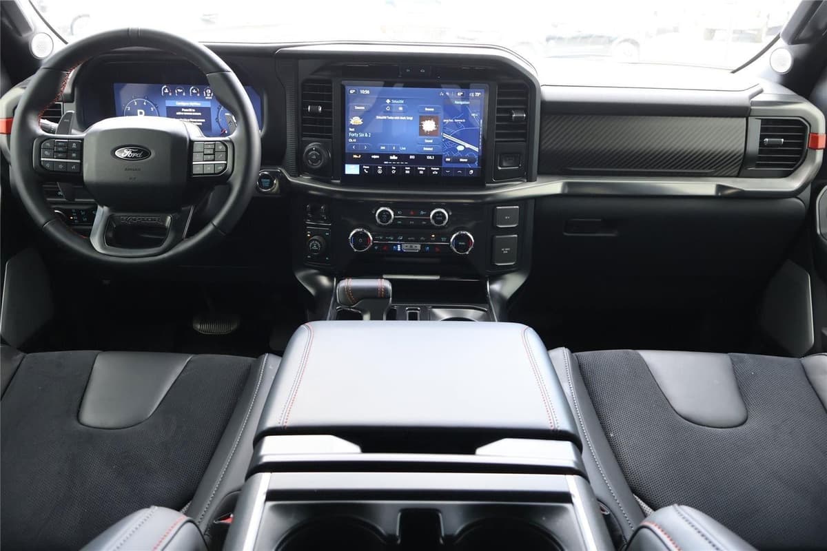 2025 Ford F-150 - Image 26