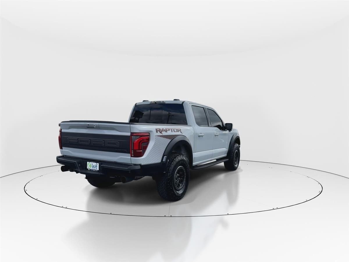 2025 Ford F-150 - Image 8