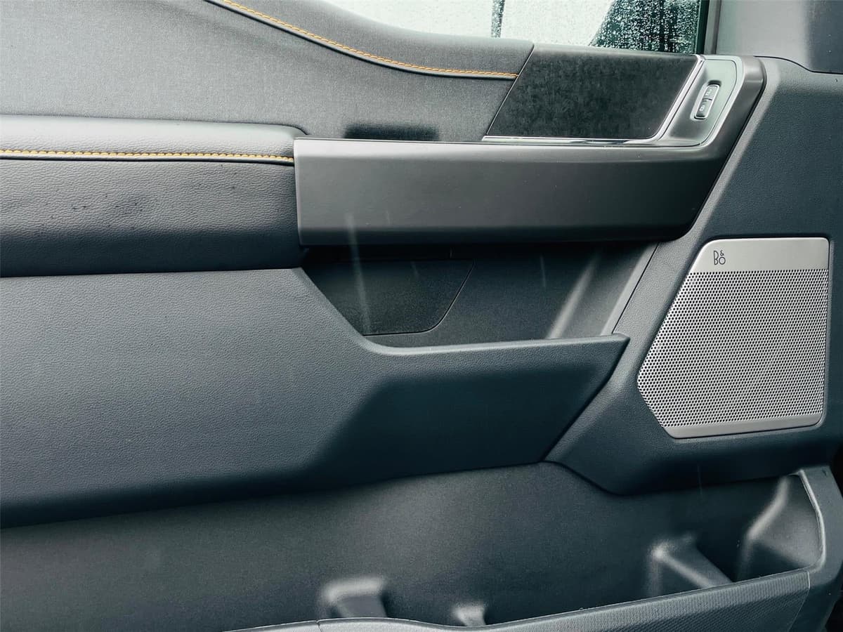 2025 Ford F-150 - Image 10