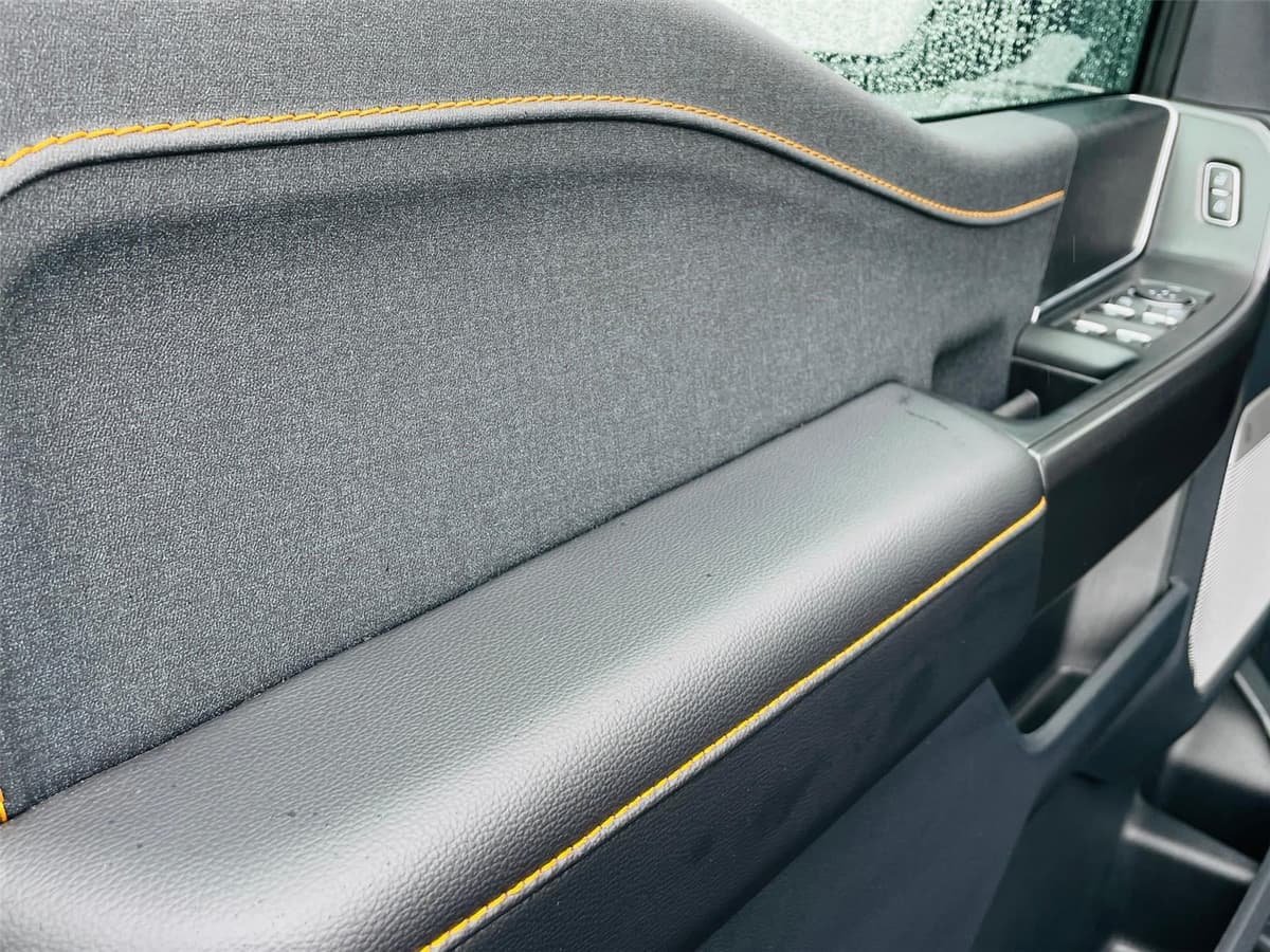 2025 Ford F-150 - Image 11