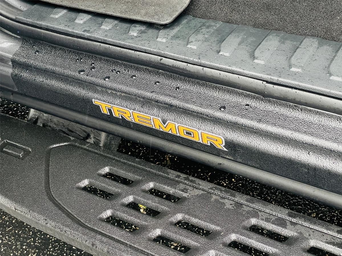 2025 Ford F-150 - Image 21