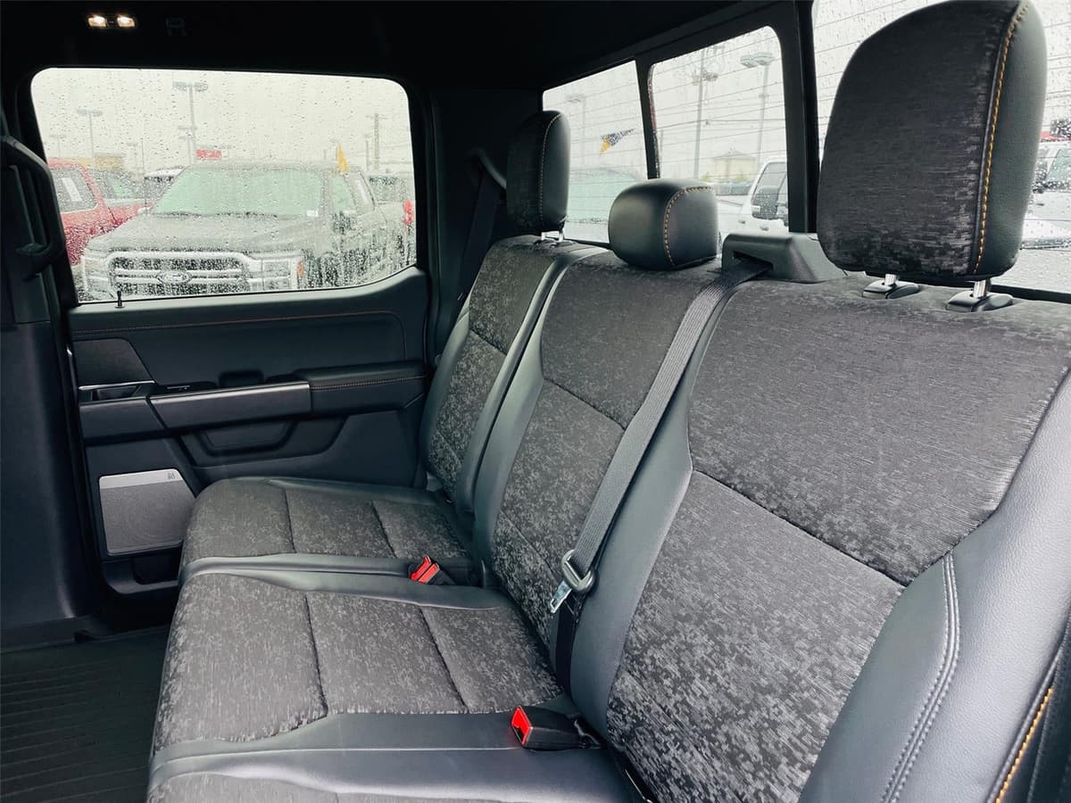 2025 Ford F-150 - Image 23