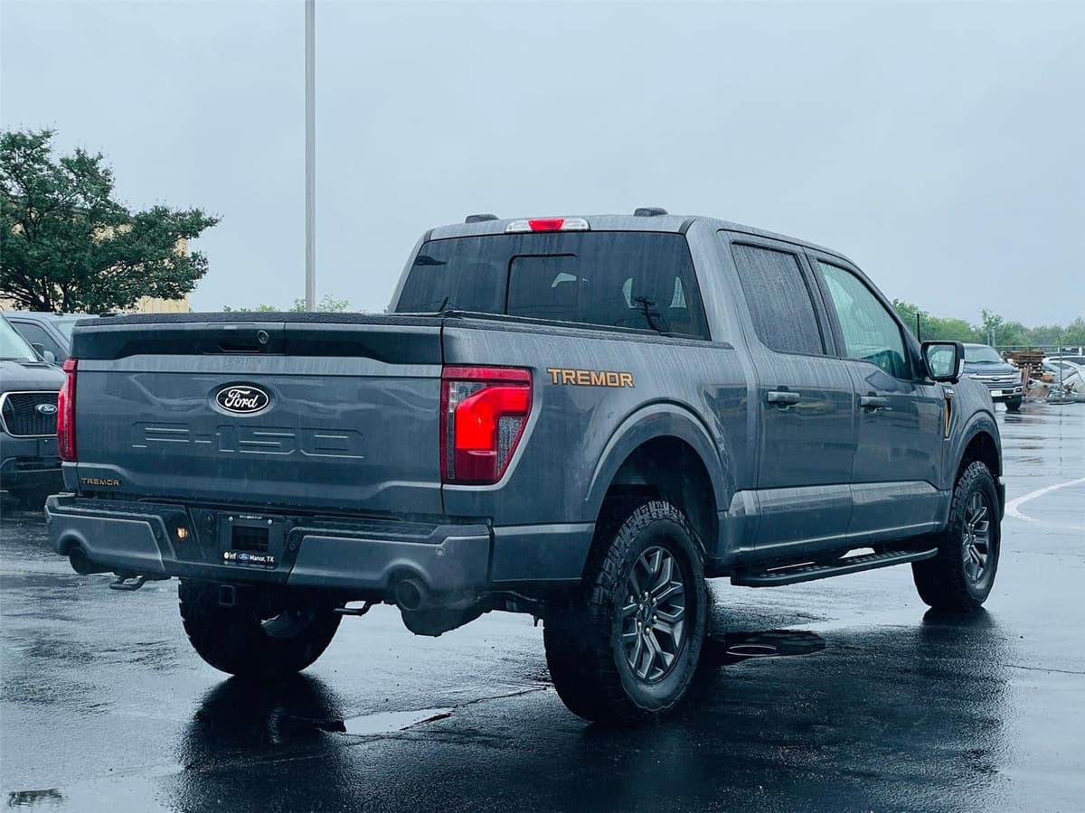 2025 Ford F-150 - Image 4