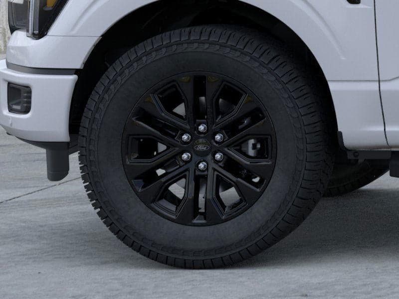 2025 Ford F-150 - Image 19