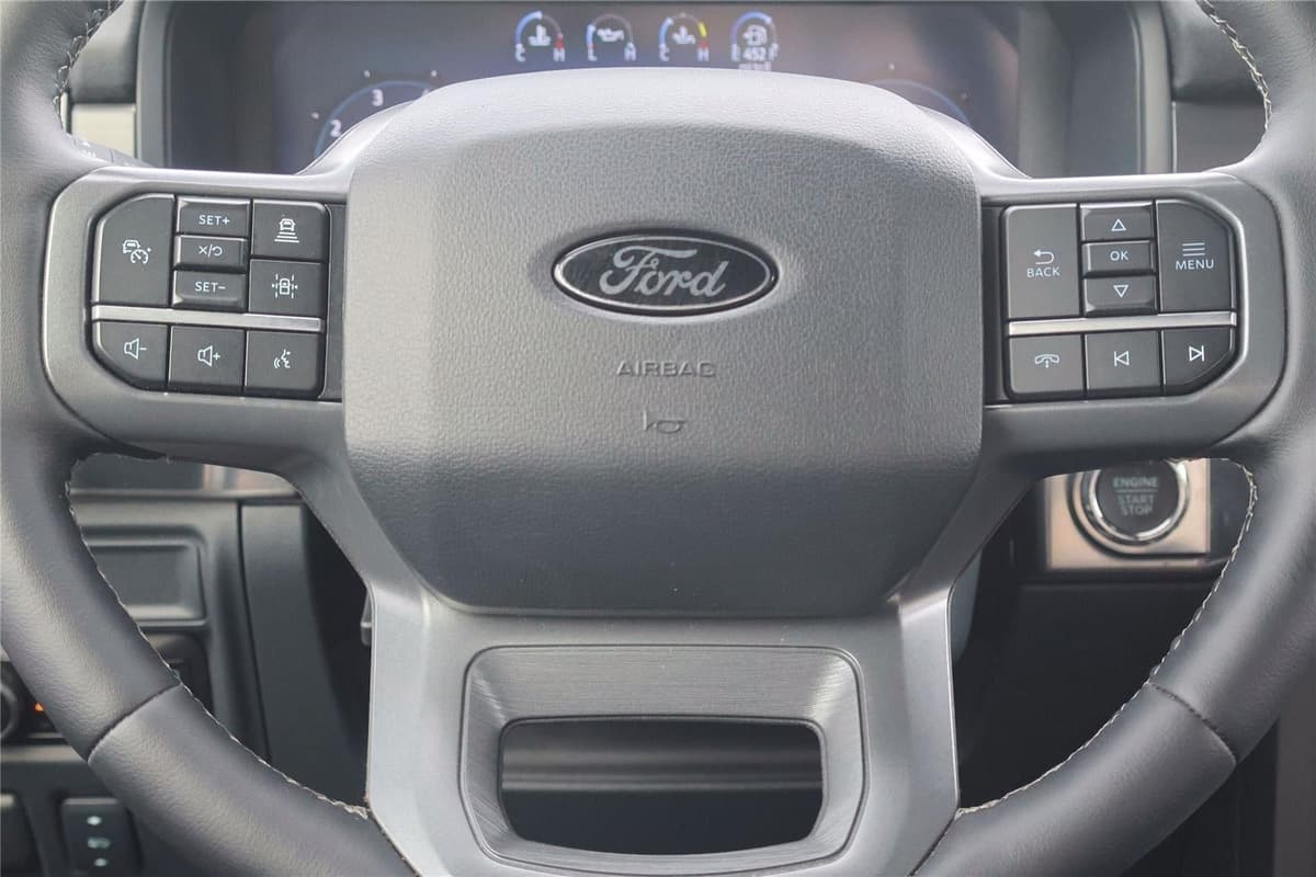 2025 Ford F-150 - Image 14