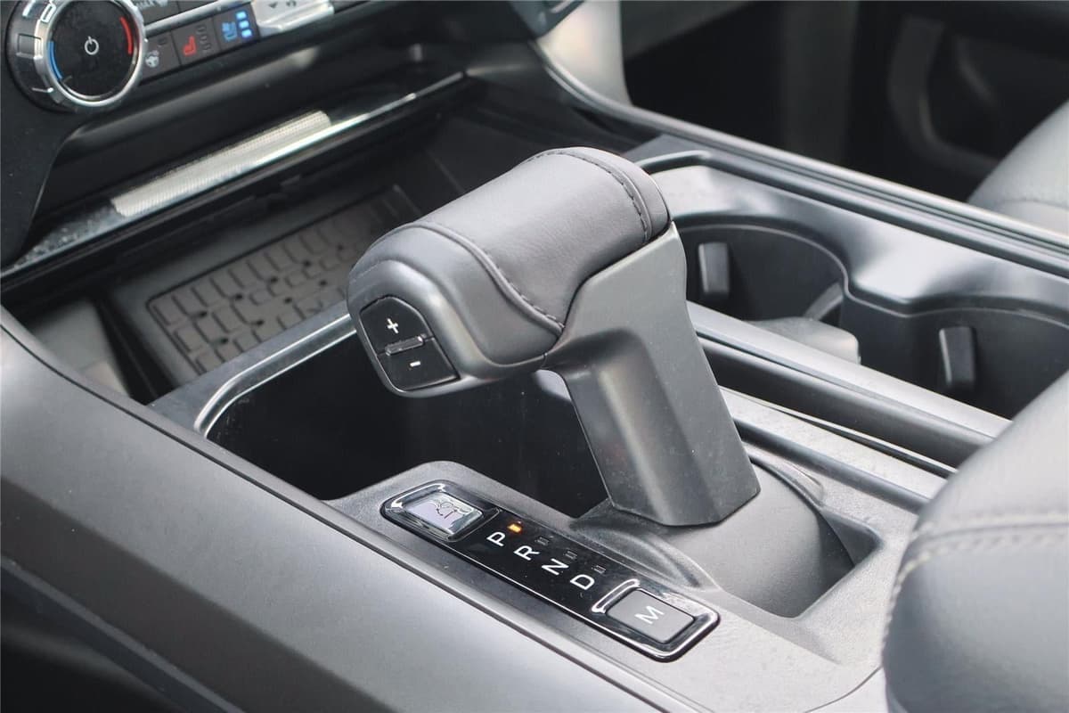 2025 Ford F-150 - Image 18