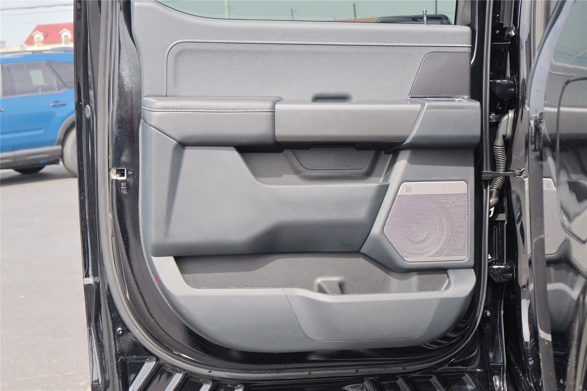 2025 Ford F-150 - Image 22