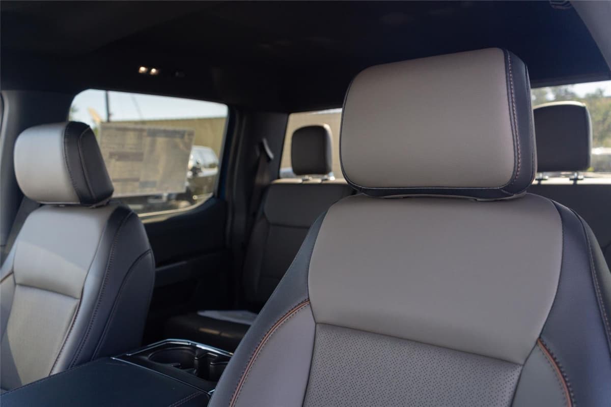 2025 Ford F-150 - Image 10