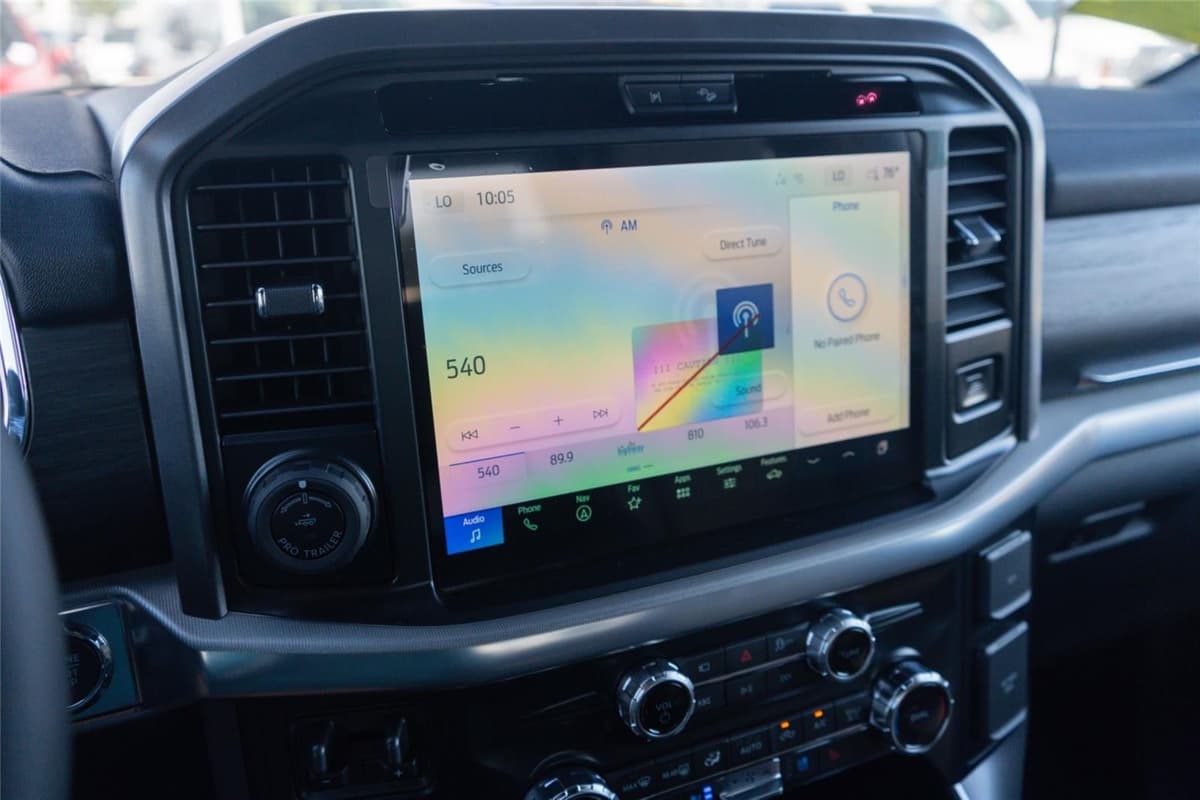 2025 Ford F-150 - Image 17