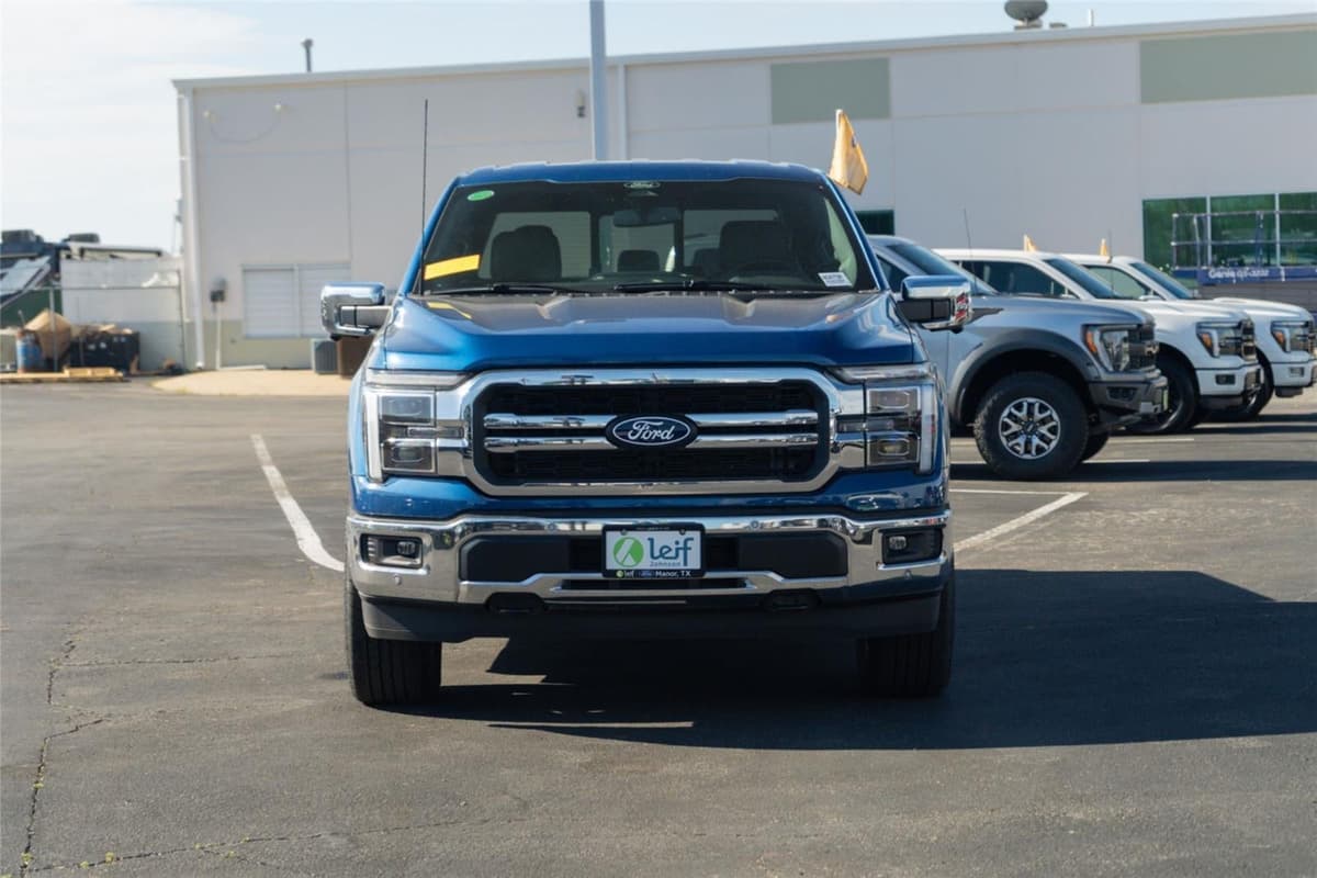 2025 Ford F-150 - Image 3