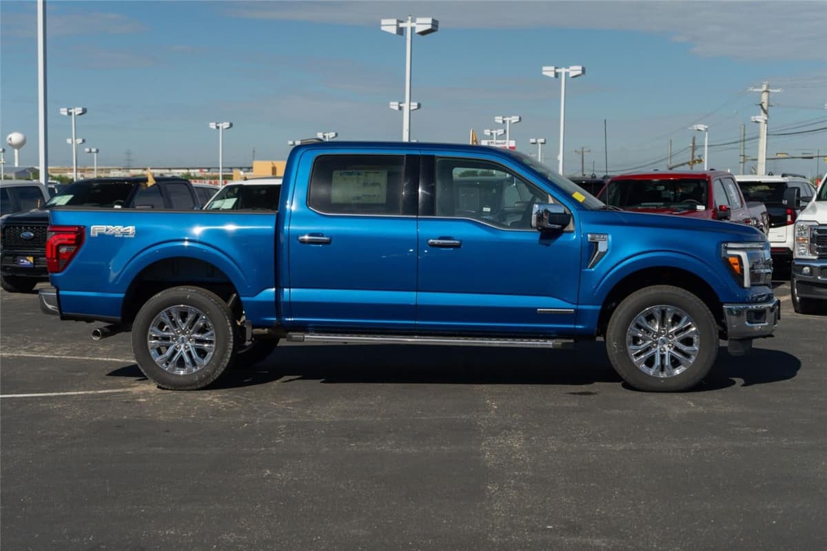 2025 Ford F-150 - Image 4