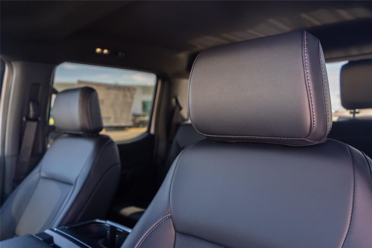 2025 Ford F-150 - Image 10