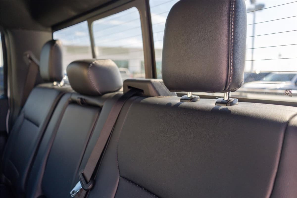 2025 Ford F-150 - Image 26