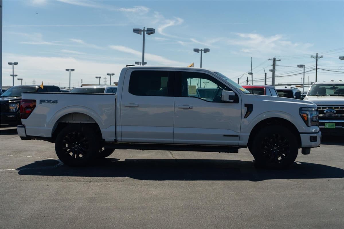 2025 Ford F-150 - Image 4