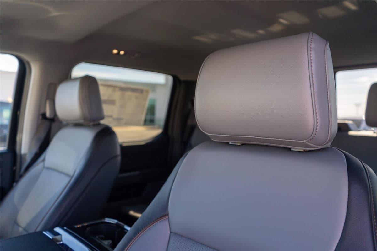 2025 Ford F-150 - Image 10